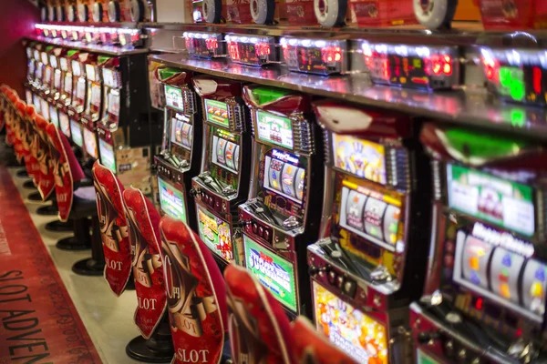 bcoin live-dealer games: Dragon Tiger, blackjack, and roulette tables on mobile